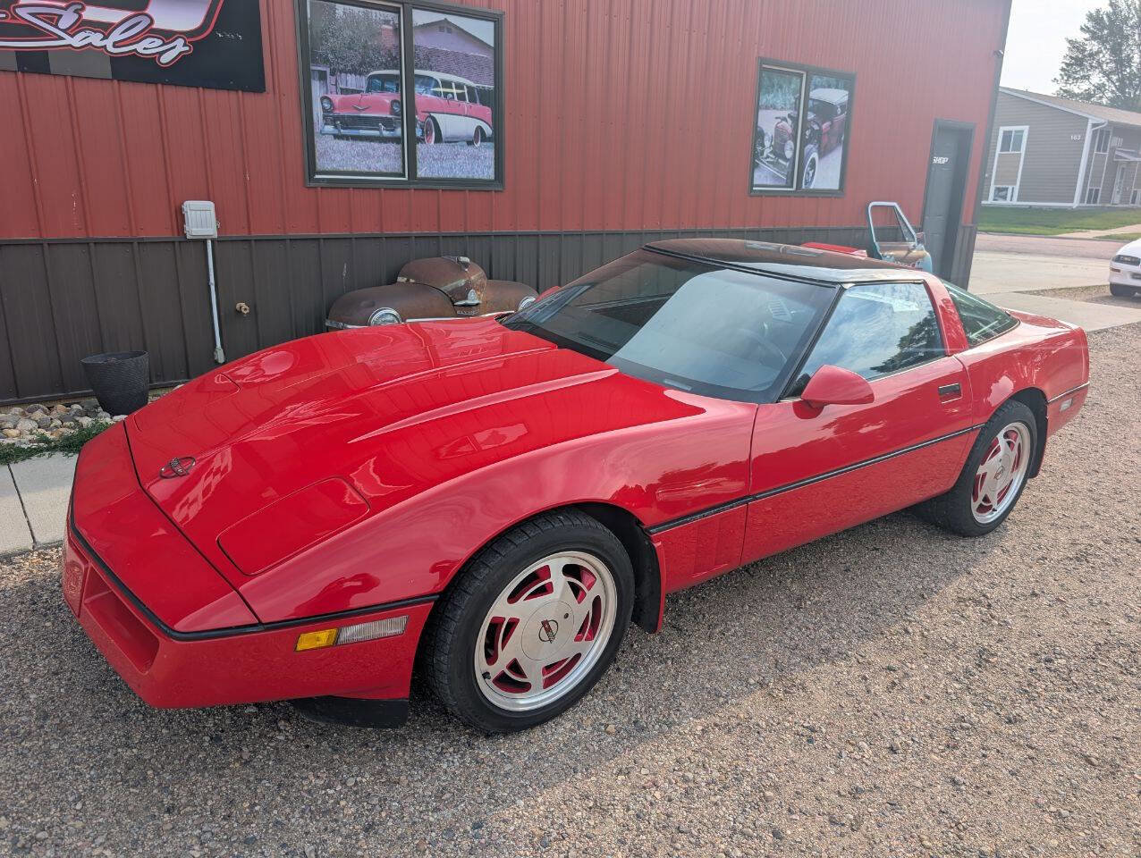 Used 1989 Chevrolet Corvette Coupe image 2