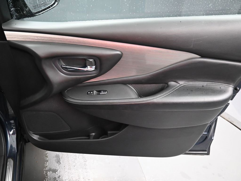 Used 2016 Nissan Murano SV image 35