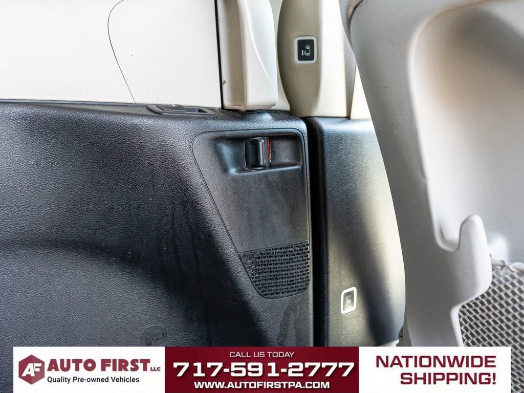 Used 2021 Chrysler Pacifica Touring-L FWD image 20