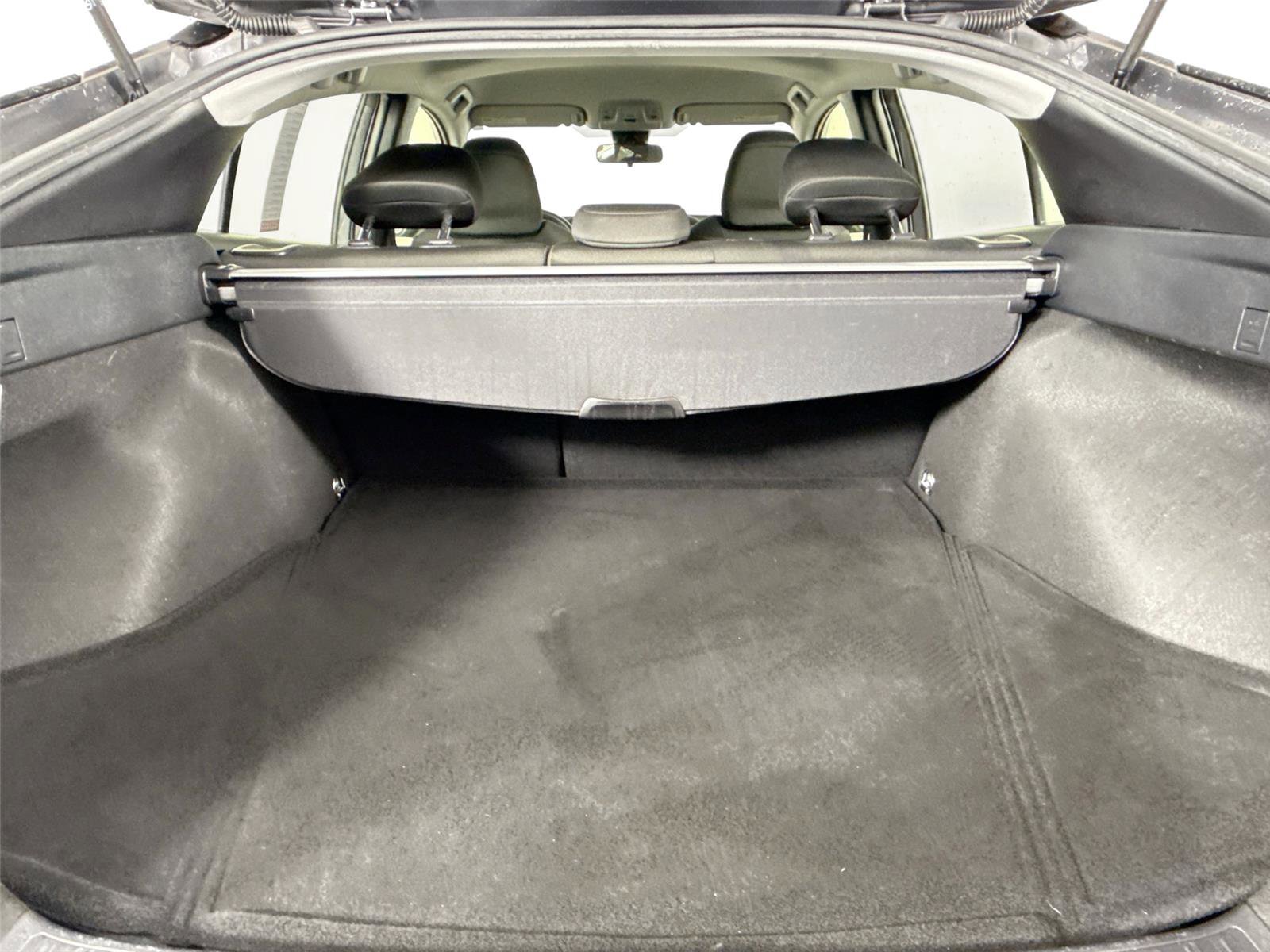 Certified 2022 Toyota Prius LE image 34