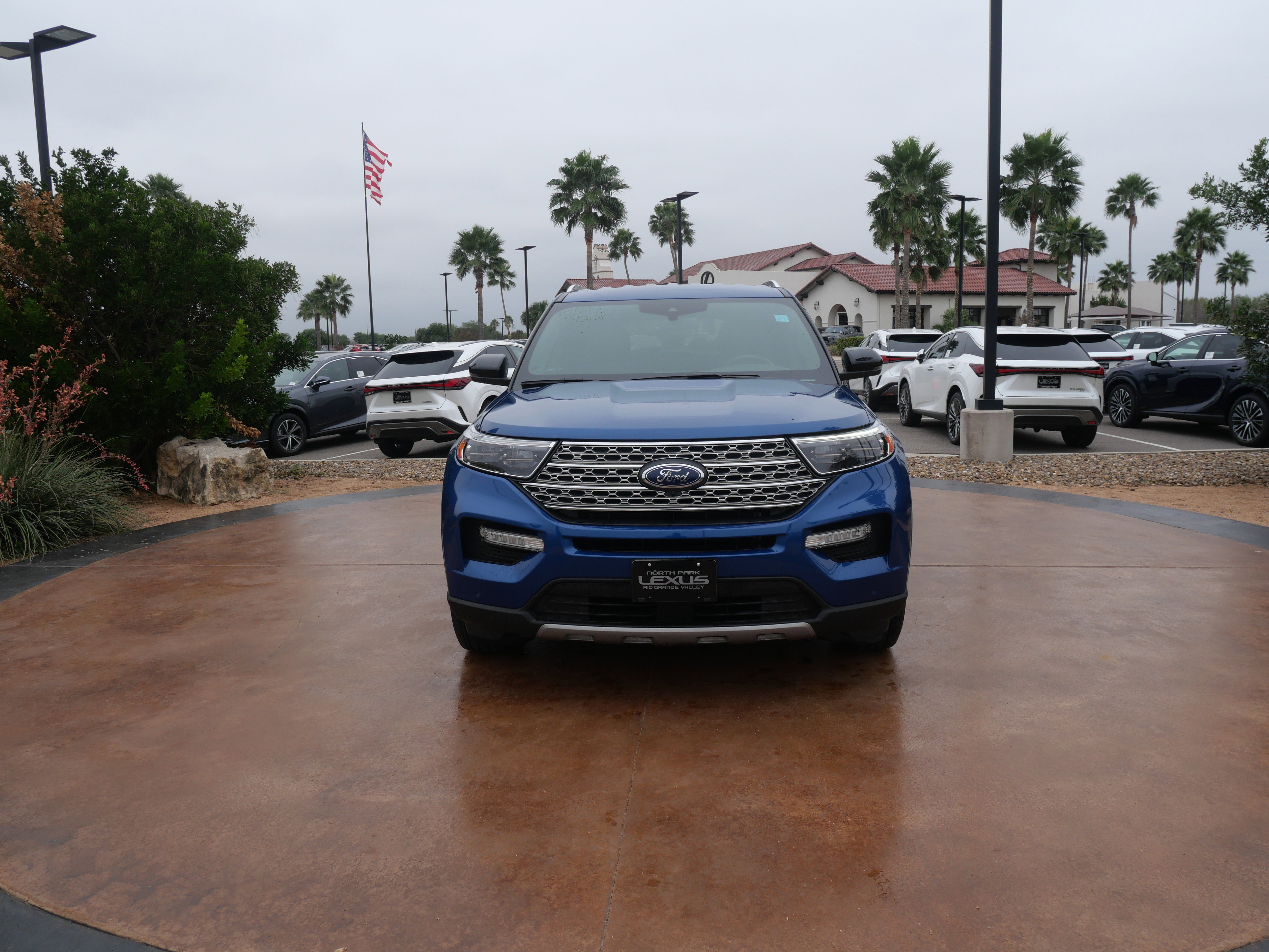 Used 2020 Ford Explorer Limited image 6