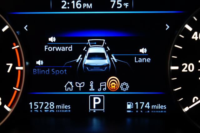 Certified 2025 Nissan Altima 2.5 SV FWD image 17