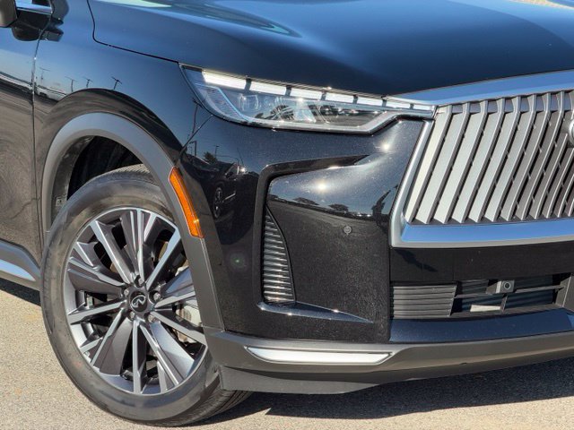 Certified 2026 INFINITI QX60 Luxe w/ Family Package AWD/4WD image 10
