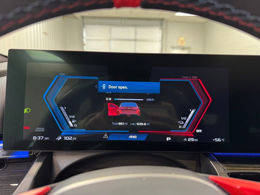 Used 2025 BMW M5 w/ Carbon Package image 33