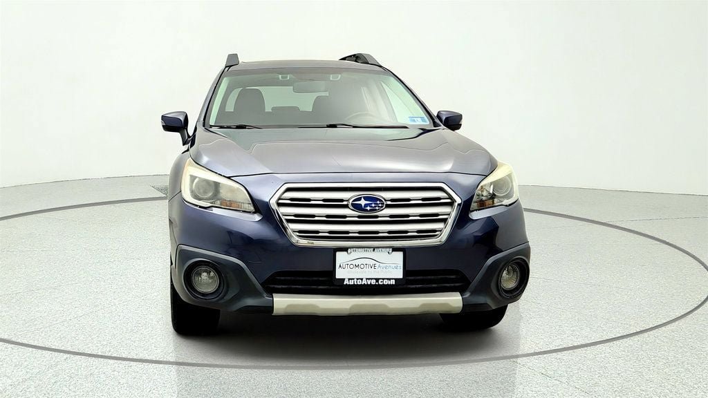 Used 2016 Subaru Outback 2.5i Limited AWD/4WD image 2