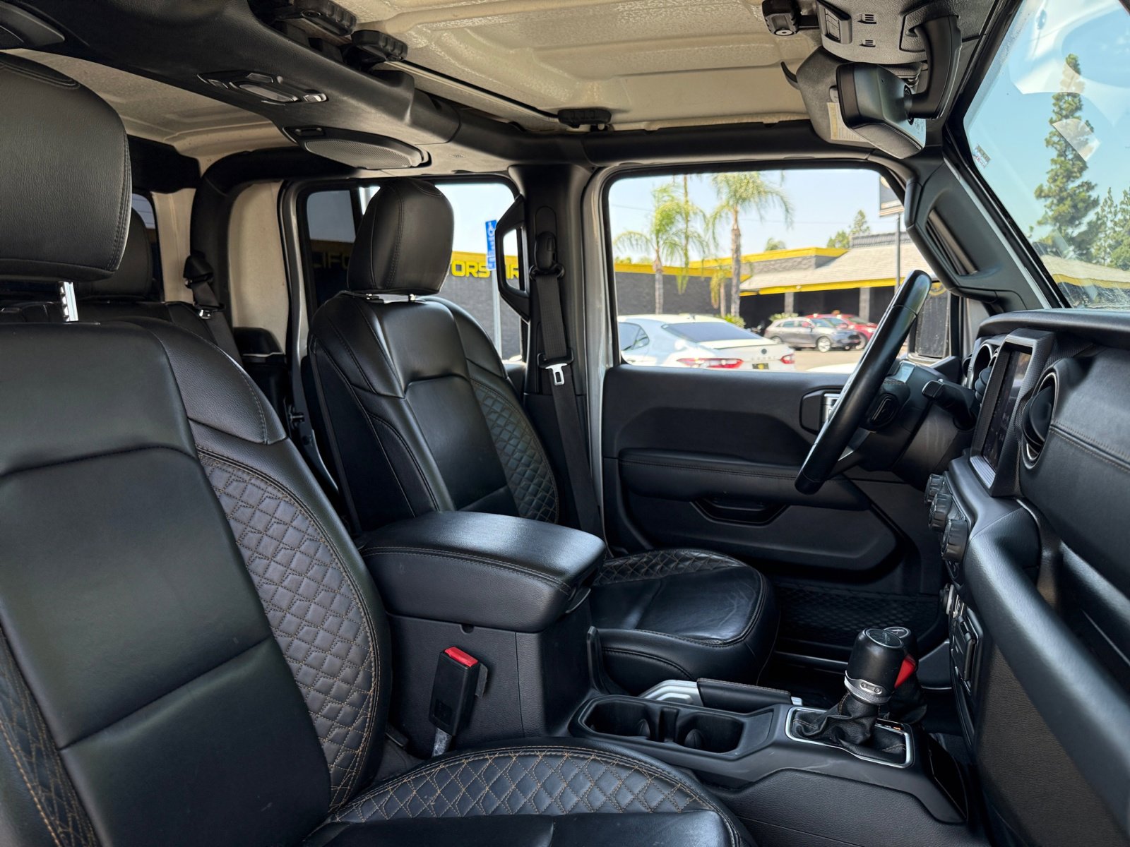 Used 2021 Jeep Gladiator Overland image 19