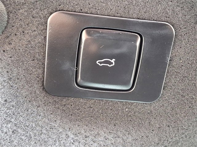 Used 2019 Lincoln MKZ Reserve image 30