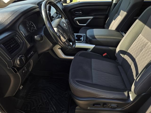 Used 2022 Nissan Titan SV w/ SV Convenience Package AWD/4WD image 19