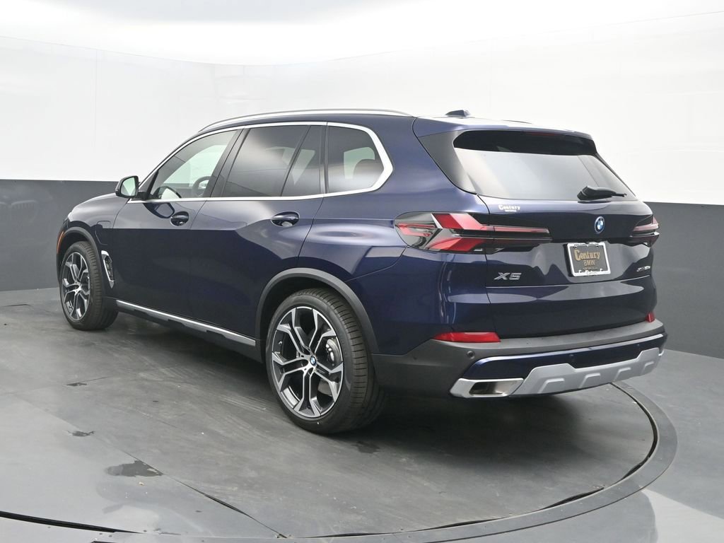 New 2026 BMW X5 xDrive50e AWD/4WD image 3