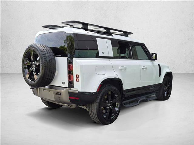 Used 2022 Land Rover Defender 110 X-Dynamic SE AWD/4WD image 5