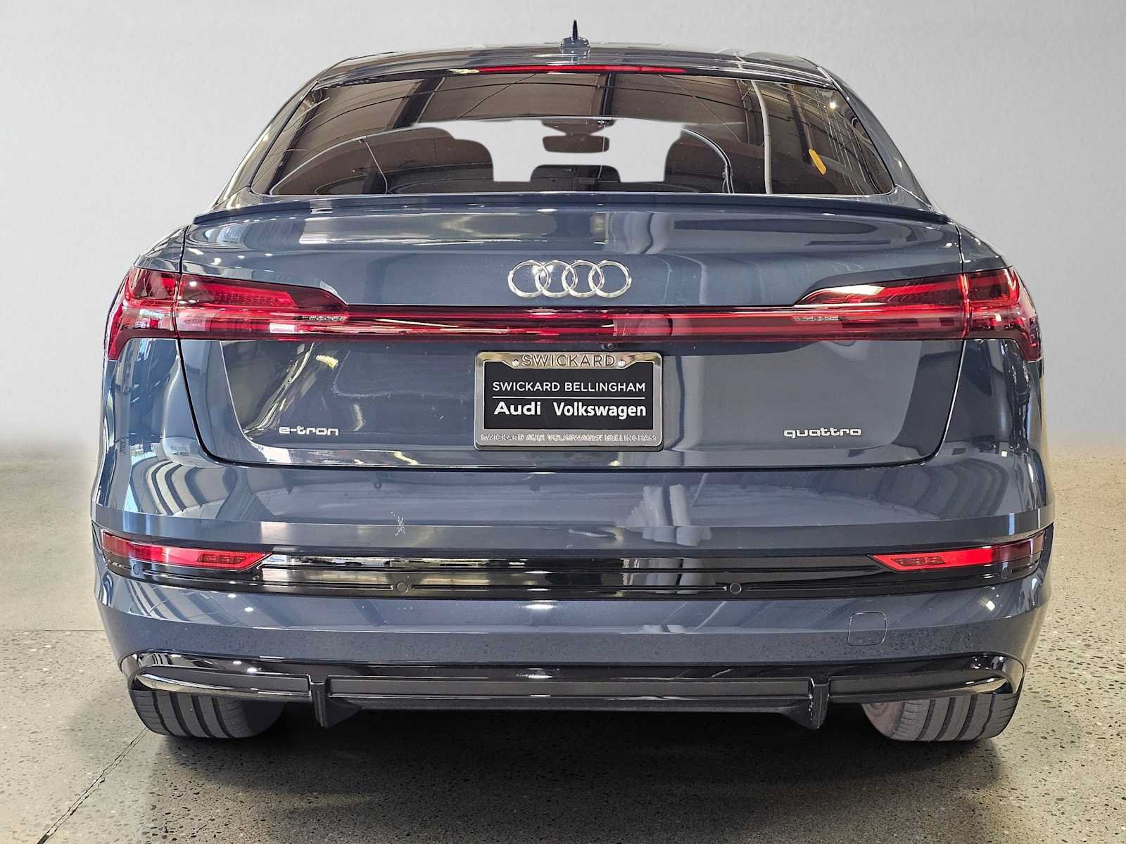 Used 2023 Audi e-tron Prestige w/ Prestige Package AWD/4WD image 4