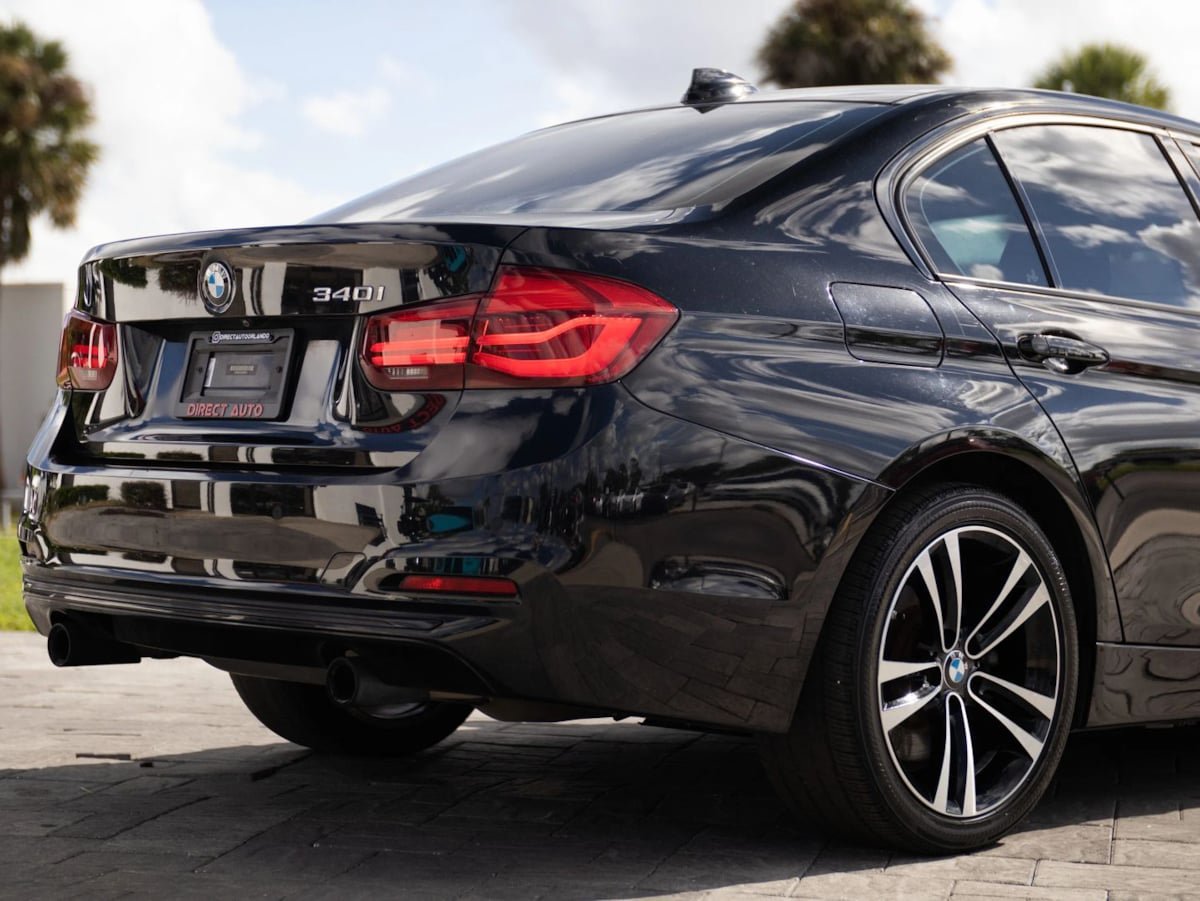 Used 2018 BMW 340i Sedan w/ Premium Package RWD image 13