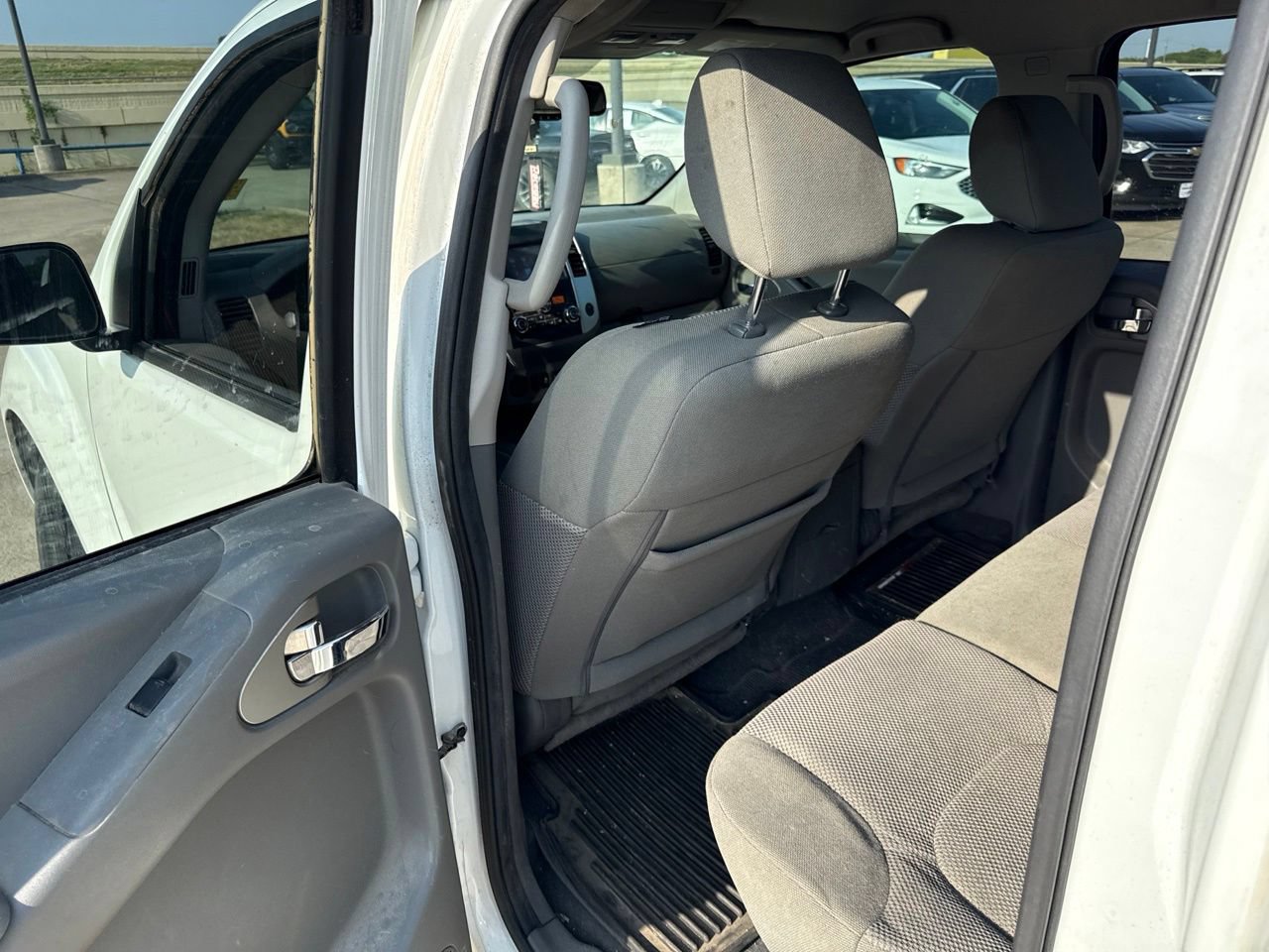Used 2019 Nissan Frontier SV w/ Value Truck Package RWD image 7