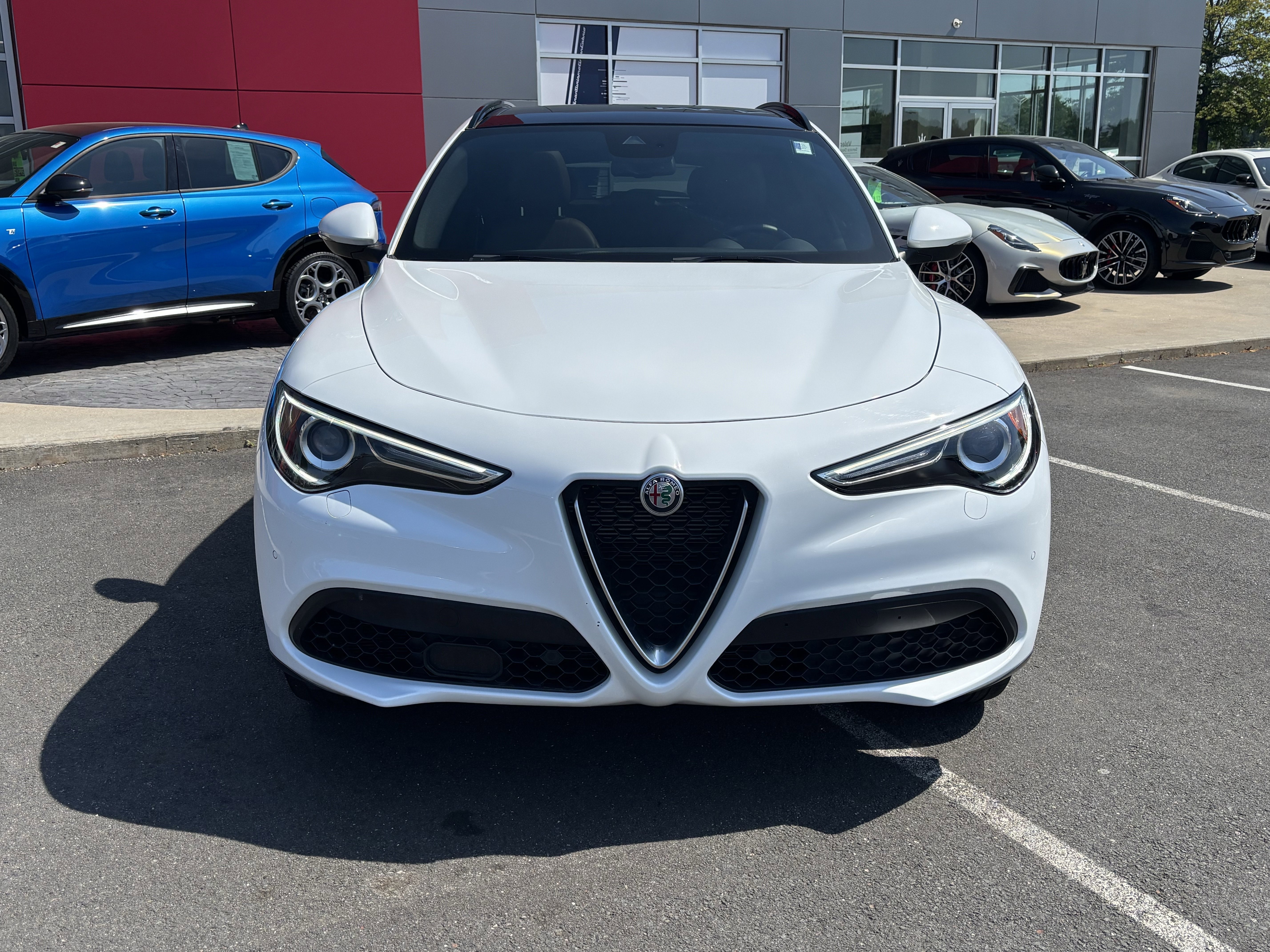 Used 2022 Alfa Romeo Stelvio Ti w/ Active Assist Plus Package AWD/4WD image 3