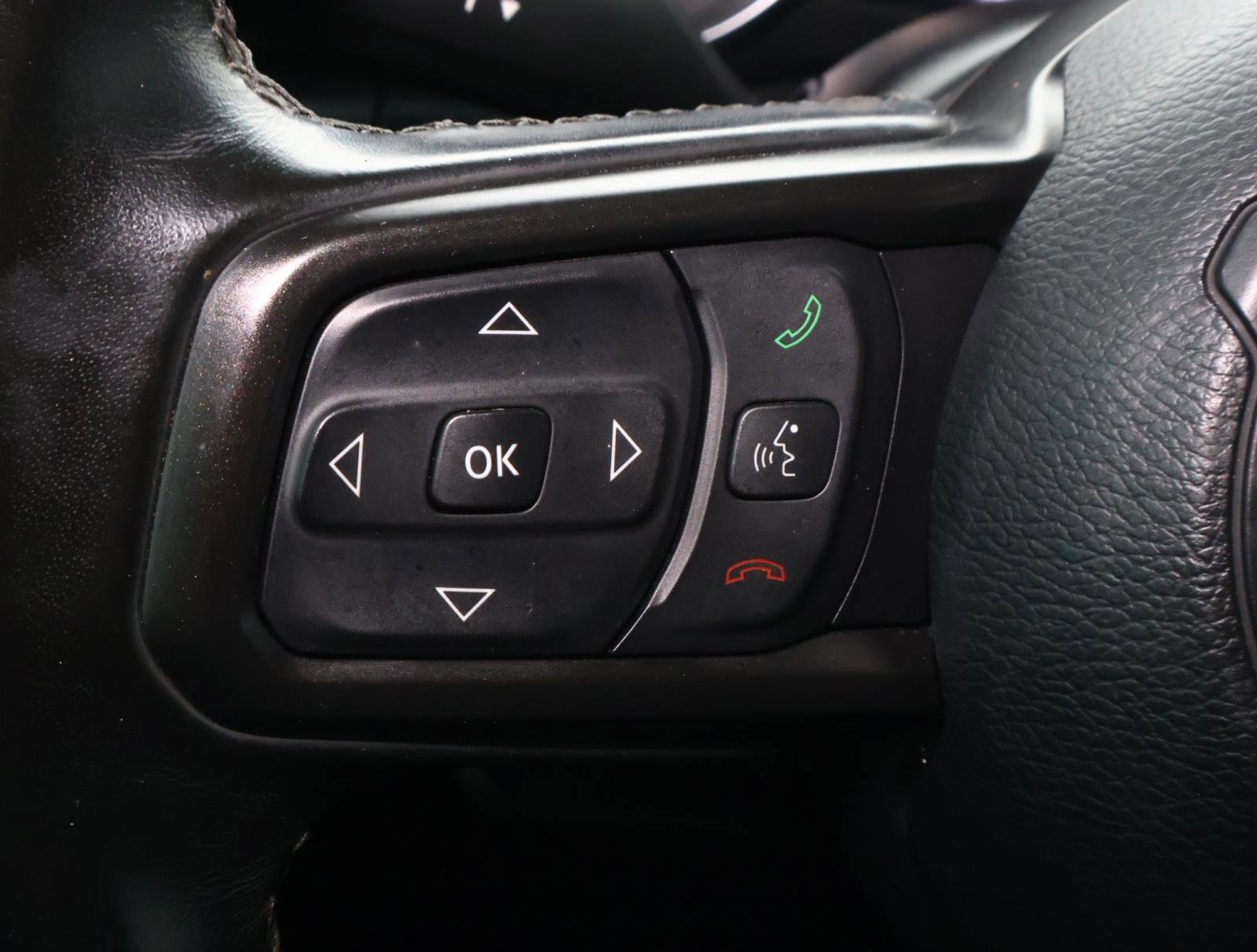 Used 2020 Jeep Wrangler Sport S image 19