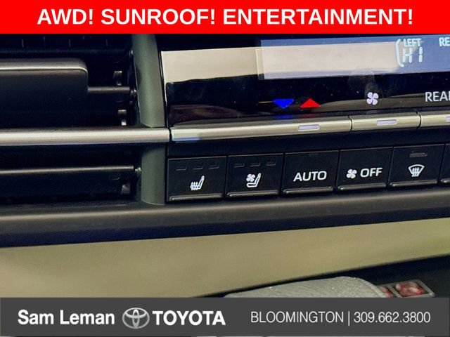 Used 2025 Toyota Sienna Platinum image 21