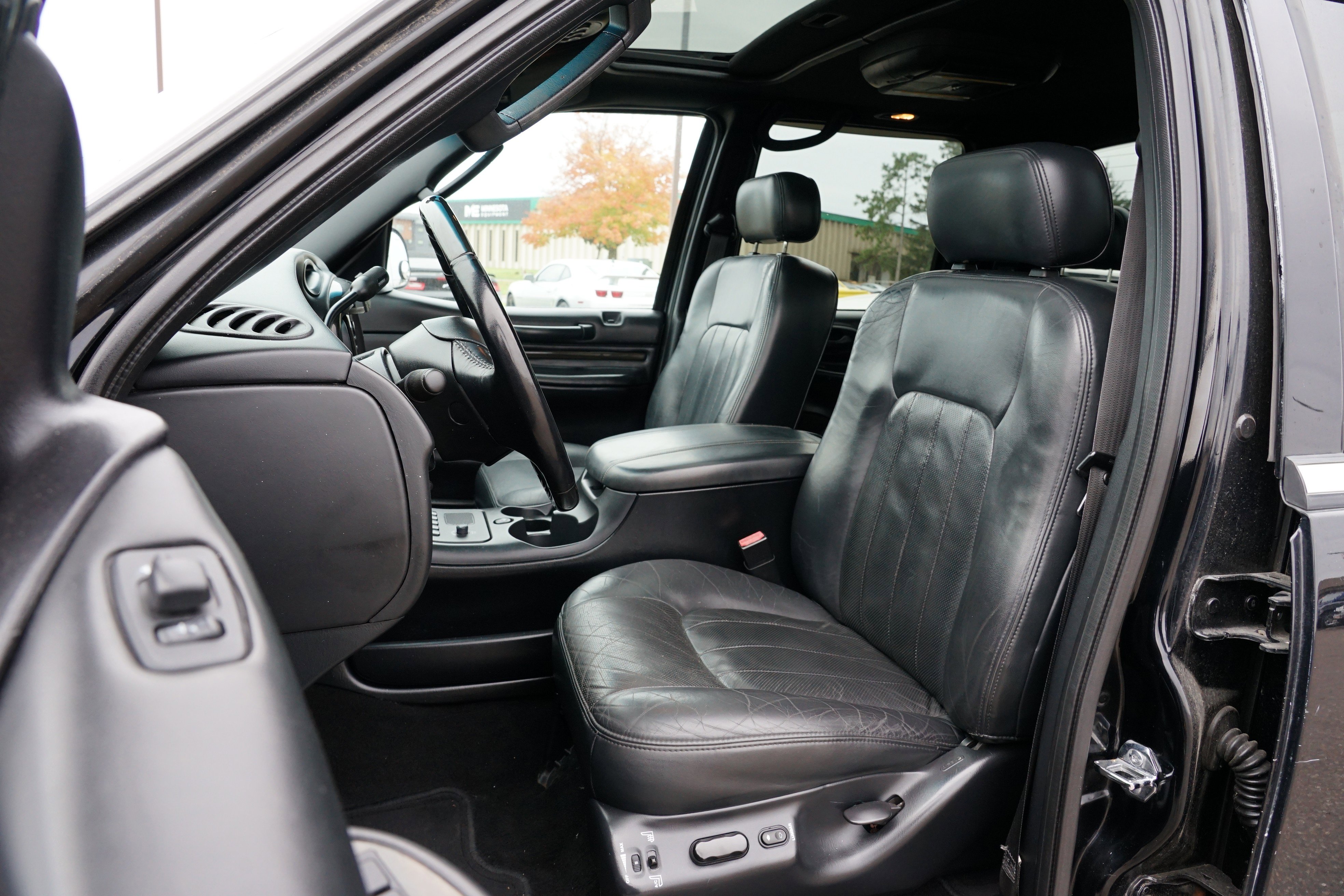 Used 2002 Lincoln Blackwood image 13