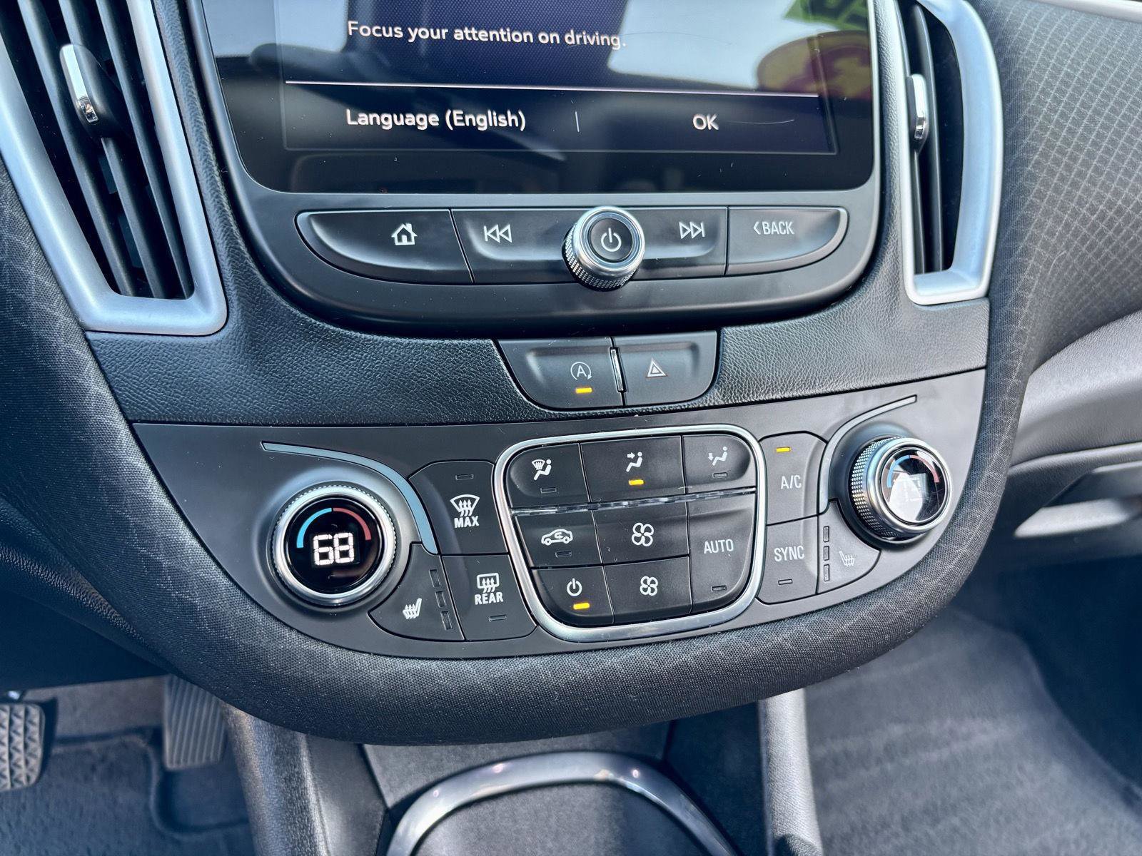 Used 2023 Chevrolet Malibu LT image 33