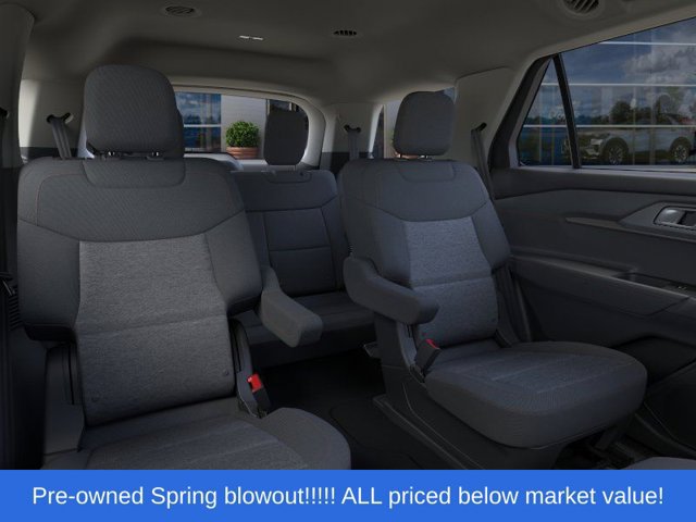 Used 2026 Ford Explorer Active AWD/4WD image 11