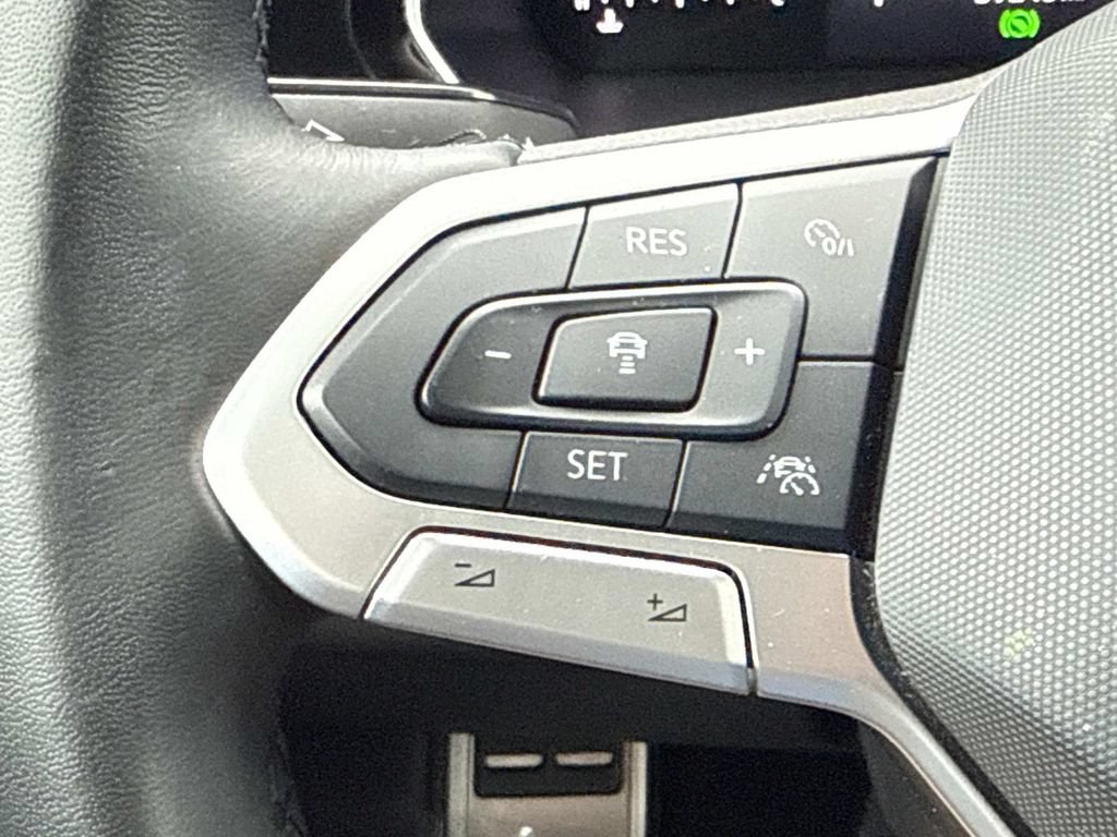 Certified 2024 Volkswagen Jetta Sport FWD image 22