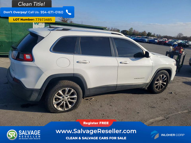Used 2019 Jeep Cherokee Latitude w/ Popular Appearance Group image 4