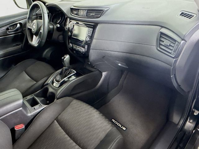 Certified 2018 Nissan Rogue SV image 30
