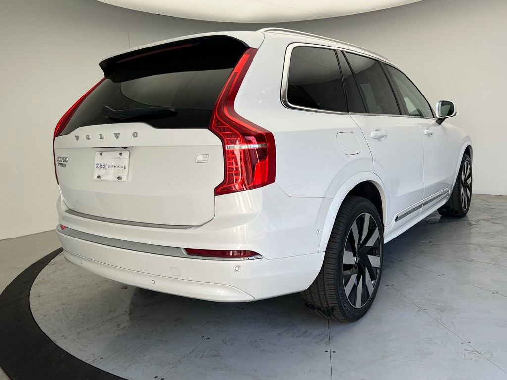 Used 2024 Volvo XC90 T8 Ultimate w/ Protection Package Premier AWD/4WD image 3
