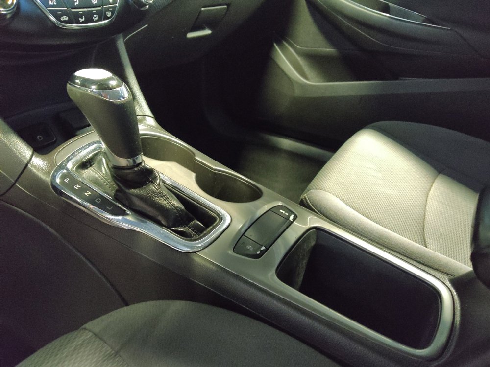 Used 2019 Chevrolet Cruze LS image 26