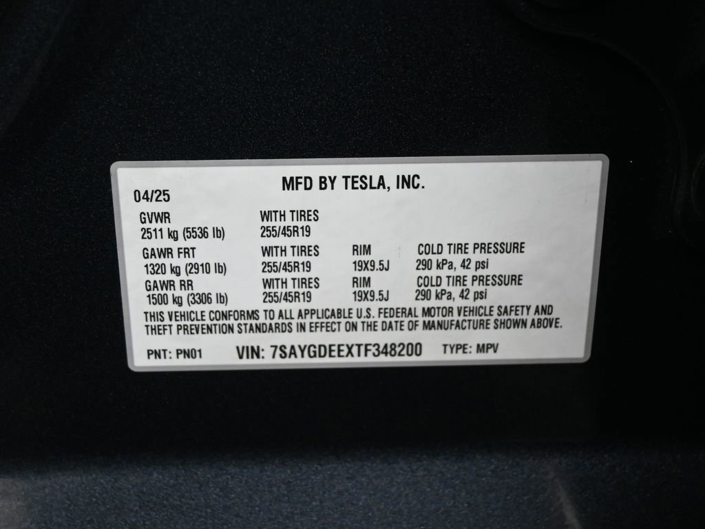 Used 2026 Tesla Model Y Long Range image 8