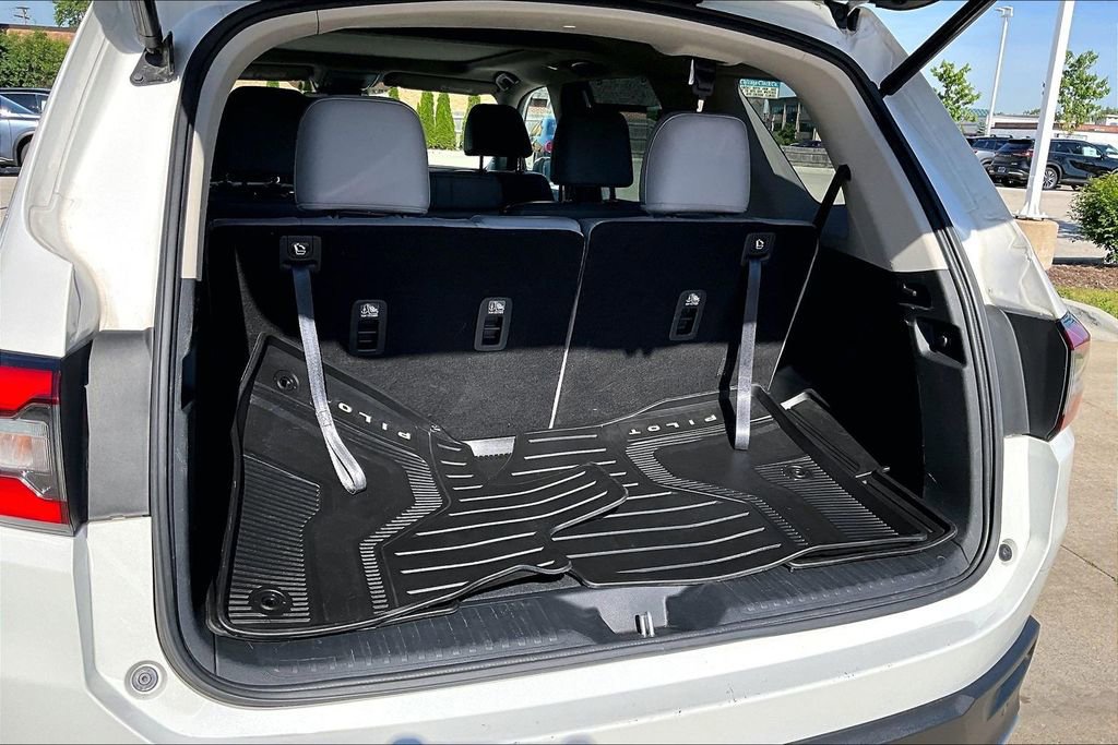 Used 2024 Honda Pilot Elite image 34
