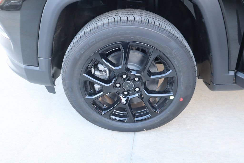 New 2026 Jeep Compass Latitude image 16