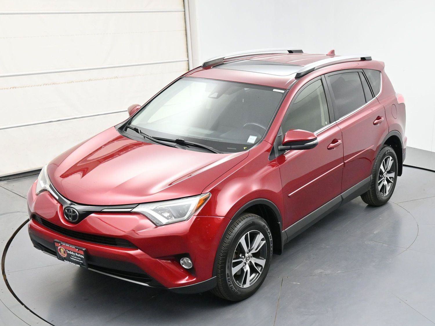 Used 2018 Toyota RAV4 XLE w/ Plus Extra Value Package AWD/4WD image 36