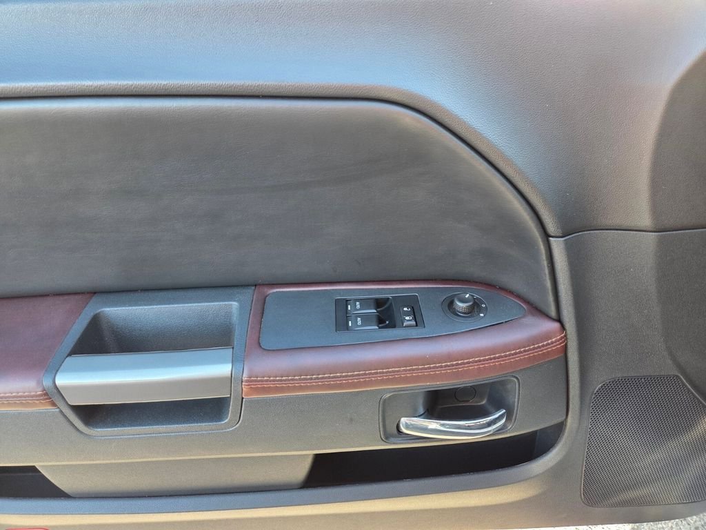 Used 2014 Dodge Challenger R/T RWD image 22
