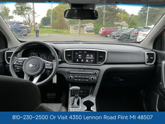 Used 2020 Kia Sportage LX AWD/4WD image 16