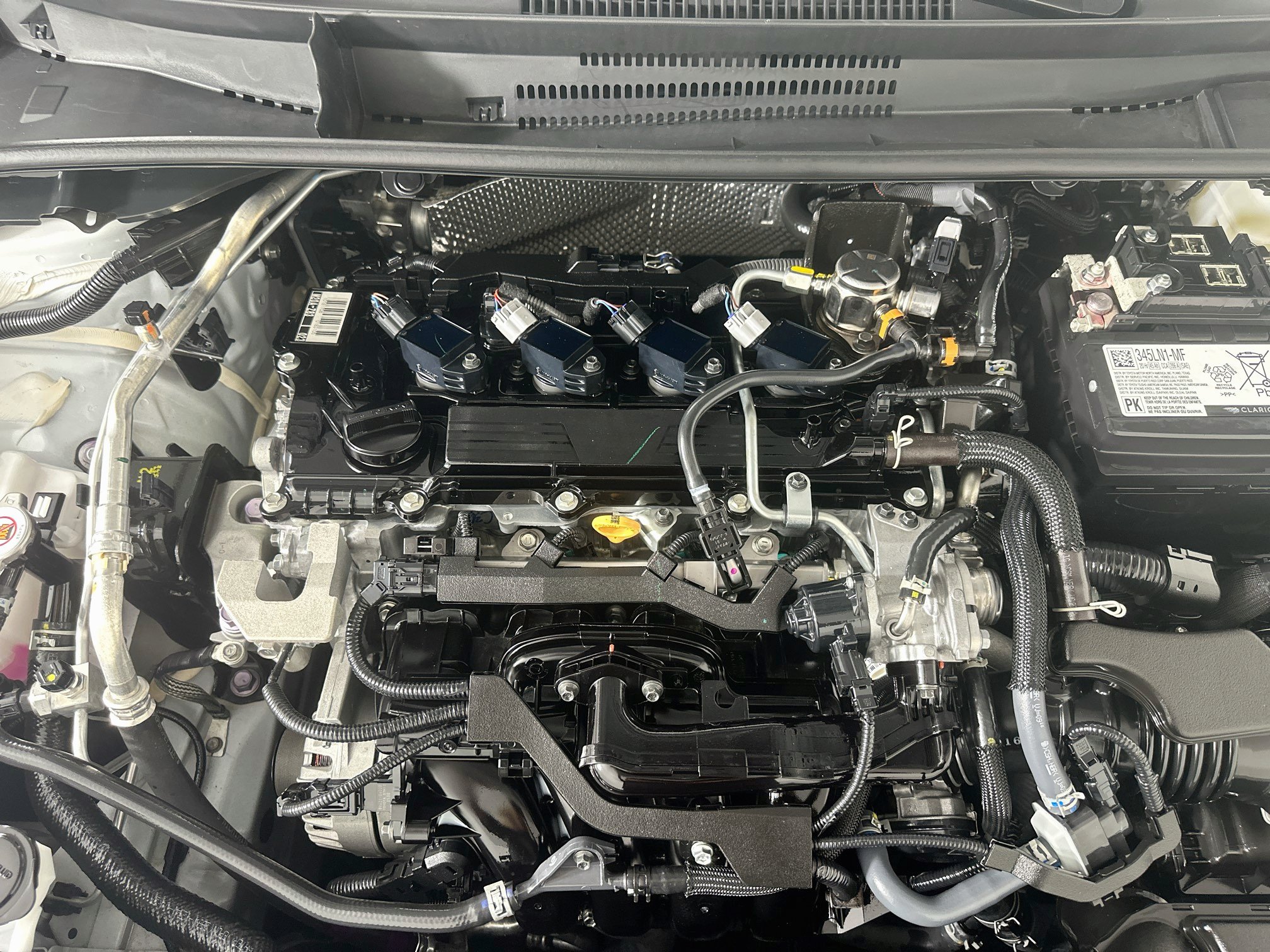 Used 2025 Toyota Corolla LE FWD image 30