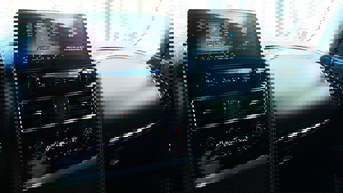 Used 2022 INFINITI QX80 Luxe w/ All-Season Package image 48