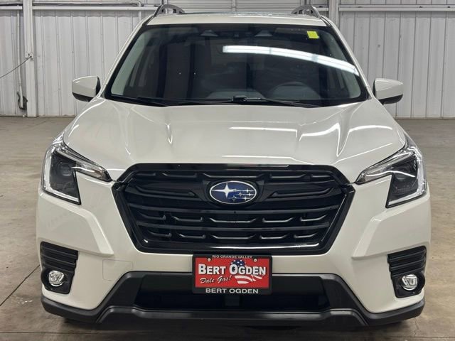Used 2024 Subaru Forester Premium AWD/4WD image 2