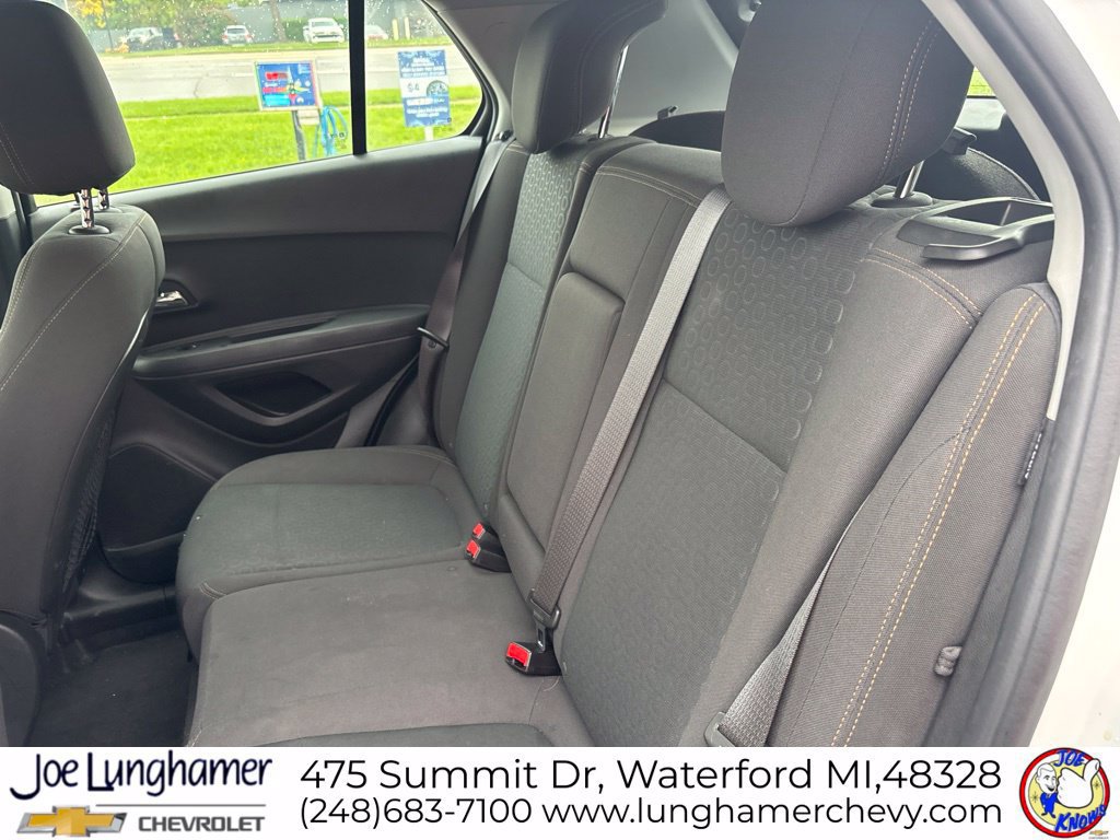 Used 2017 Chevrolet Trax LS AWD/4WD image 12