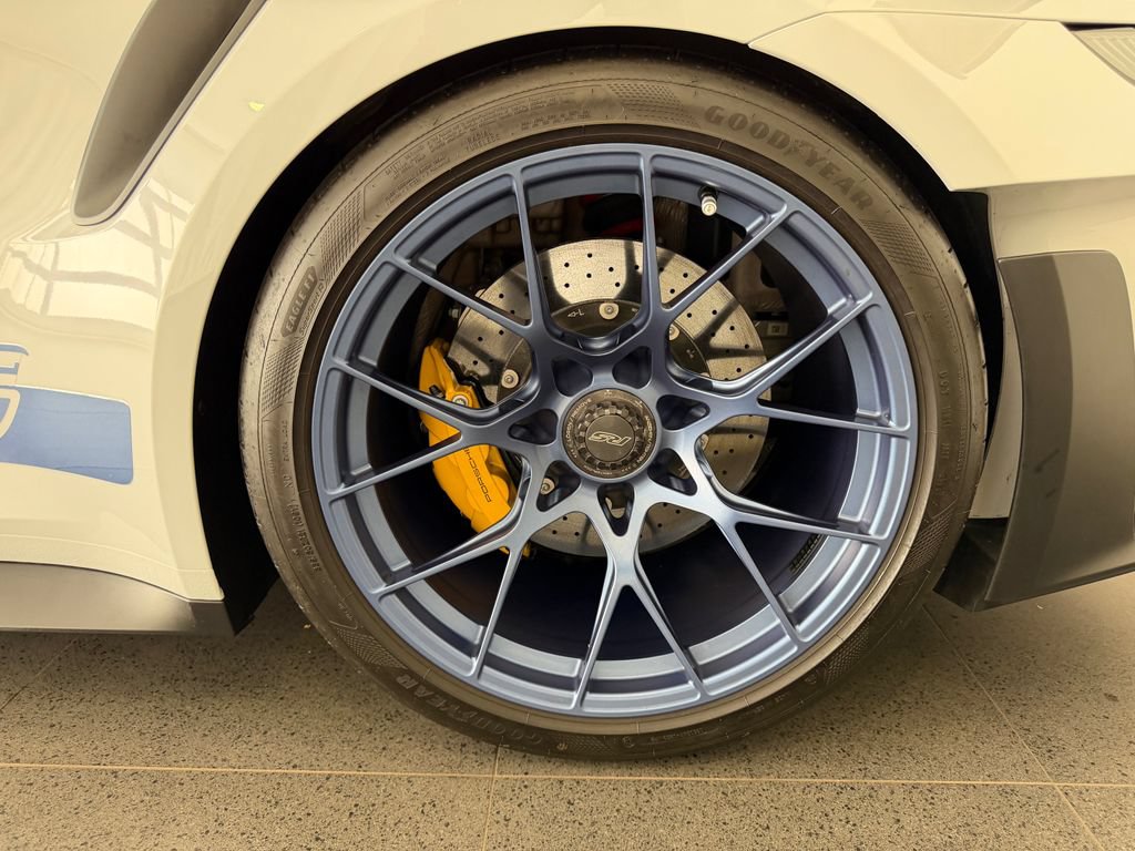 Certified 2025 Porsche 911 GT3 RS RWD image 10