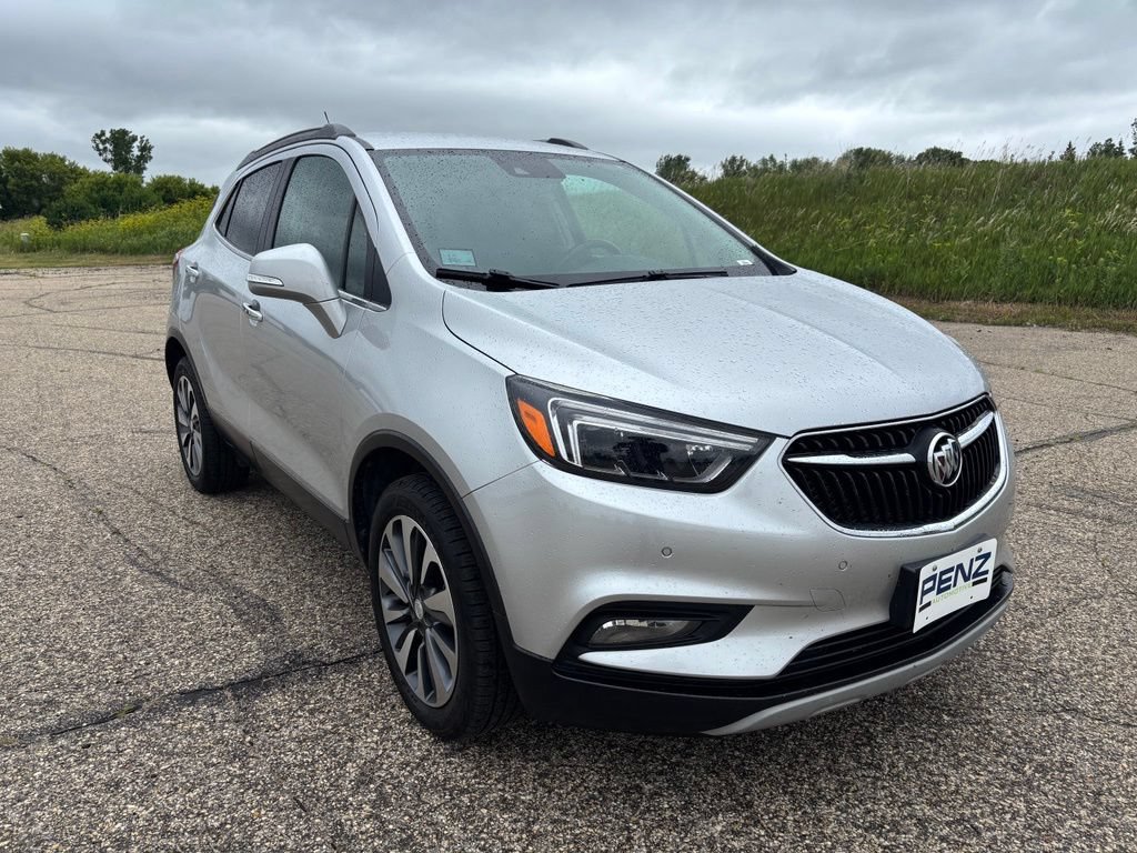 Used 2019 Buick Encore Essence w/ Safety Package II AWD/4WD image 1