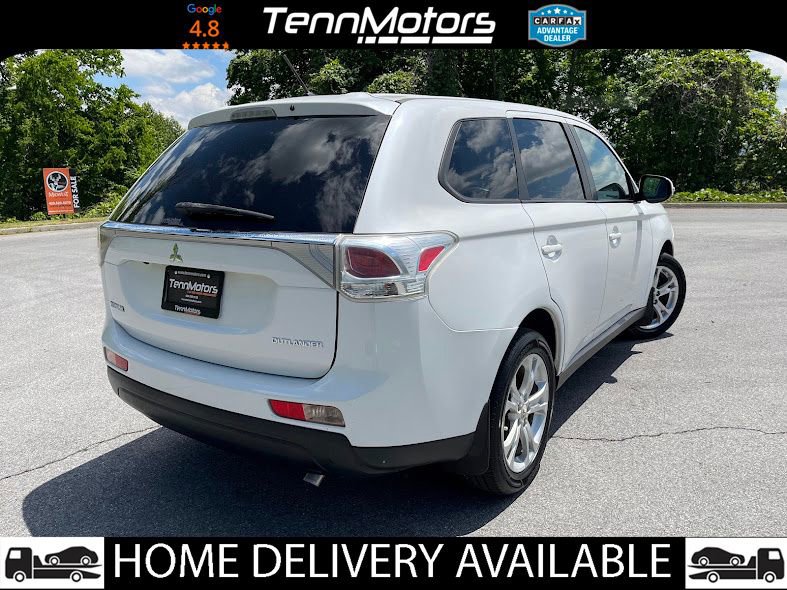 Used 2014 Mitsubishi Outlander SE AWD/4WD image 4