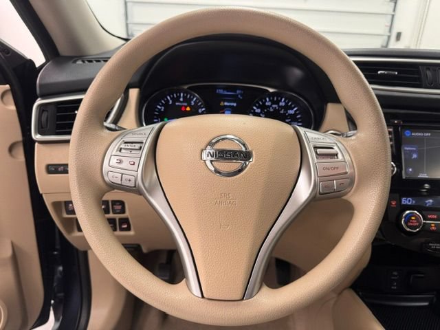 Used 2014 Nissan Rogue SV w/ SV Premium Package AWD/4WD image 16
