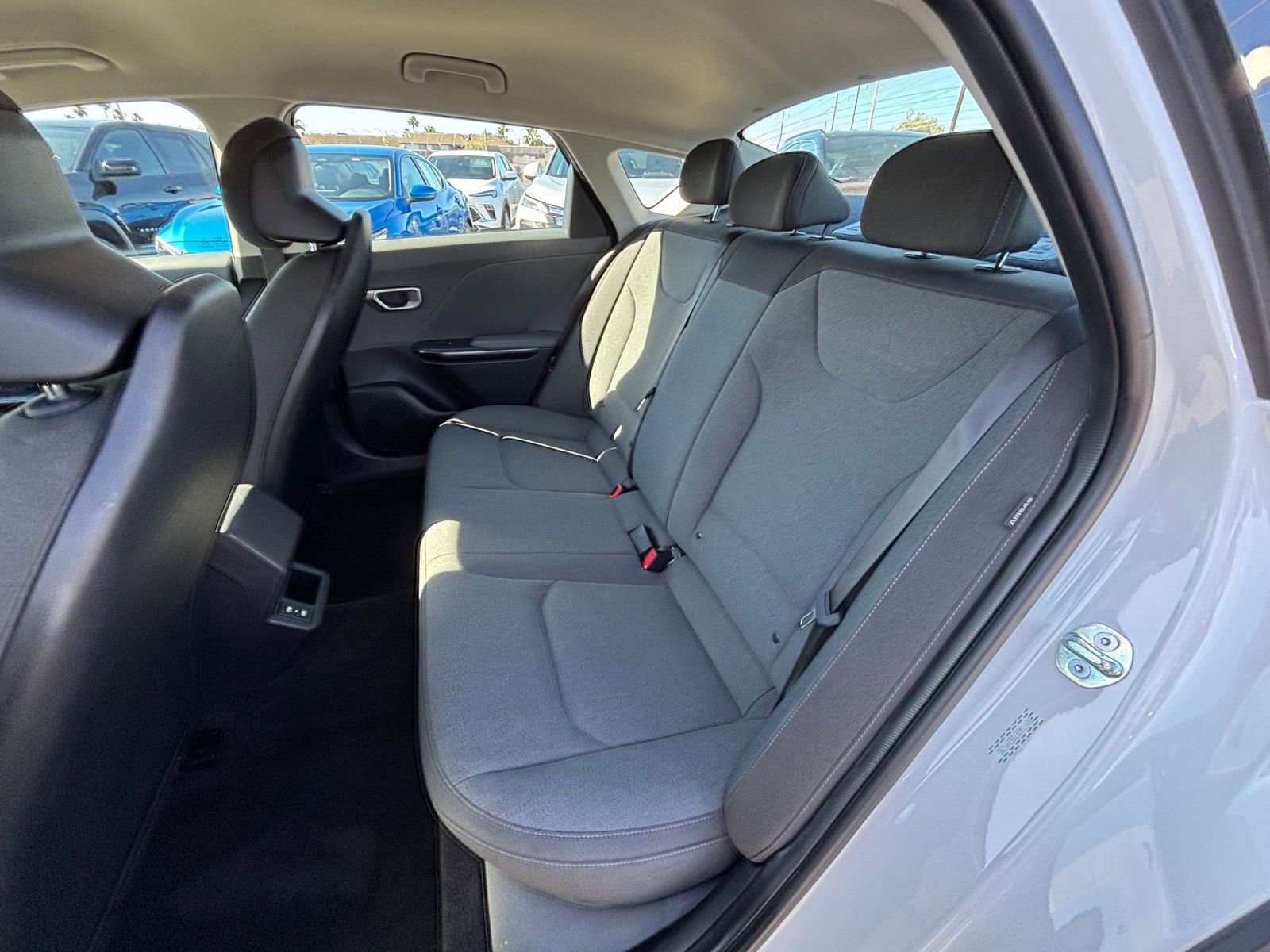 Used 2025 Kia K4 FWD image 36
