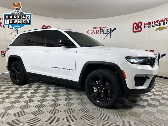 Used 2023 Jeep Grand Cherokee Limited w/ Black Appearance Package
