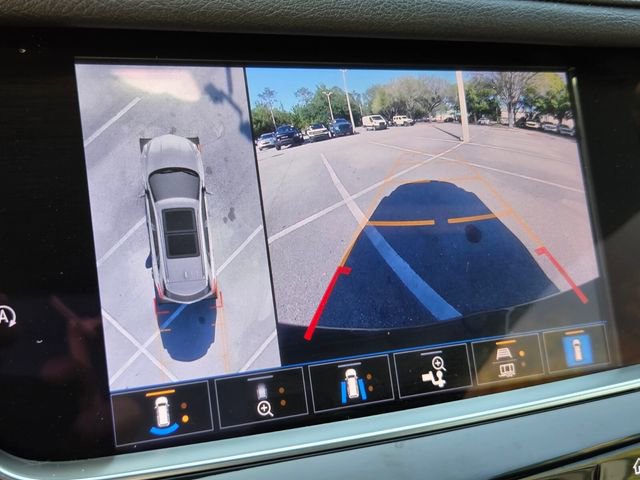 Certified 2022 Cadillac XT5 Premium Luxury w/ Technology Package AWD/4WD image 33