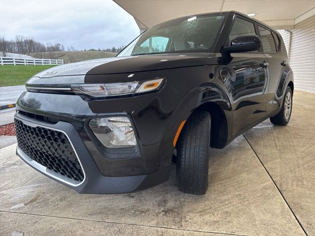 Used 2022 Kia Soul LX image 9