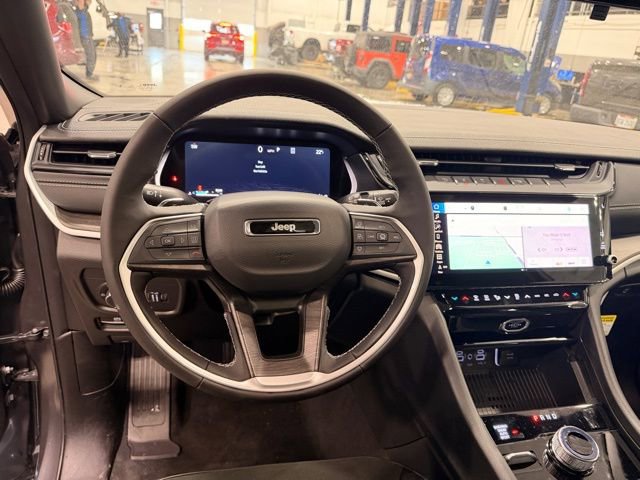 New 2026 Jeep Grand Cherokee Laredo image 11