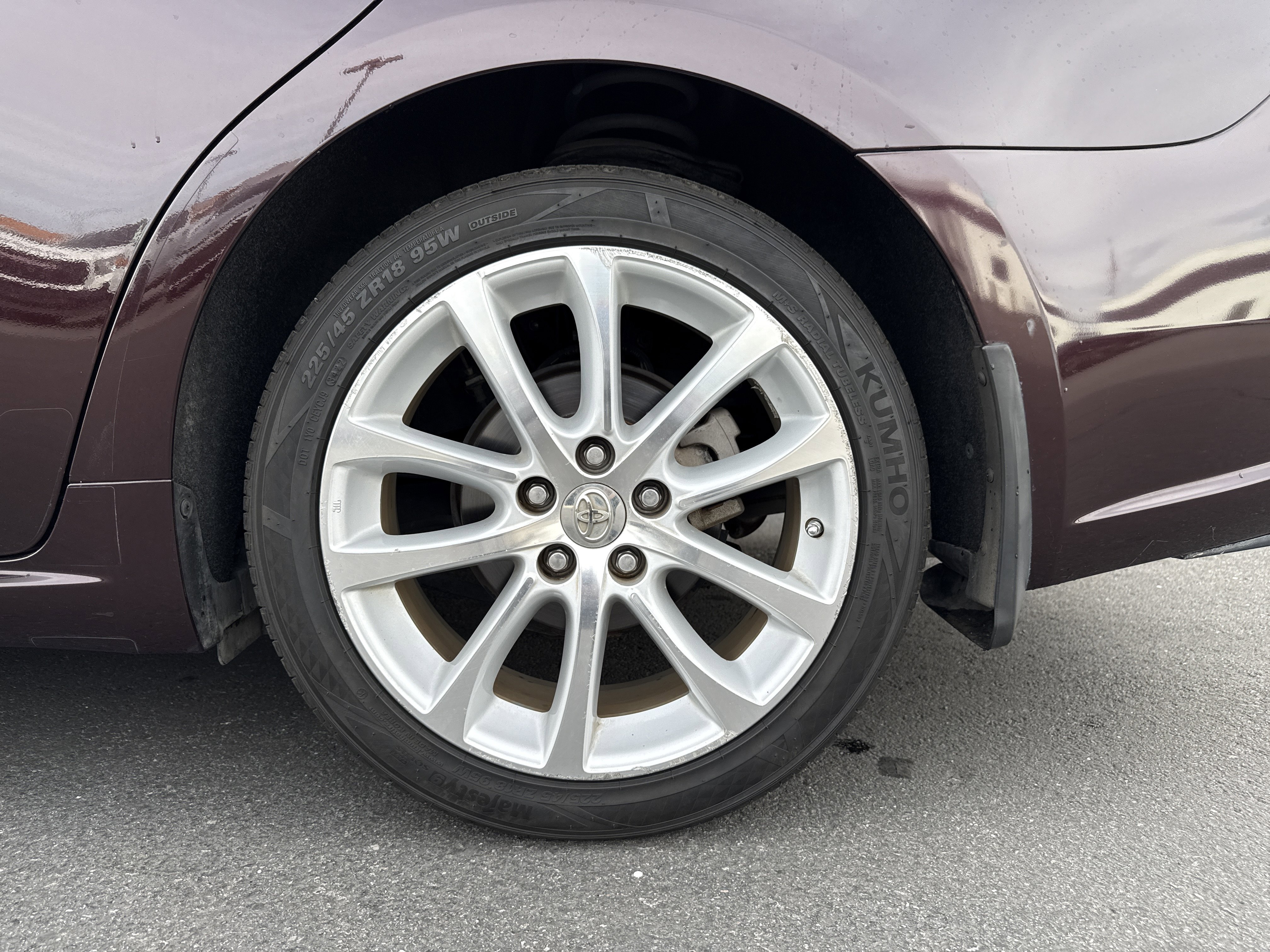 Used 2013 Toyota Avalon Limited image 3