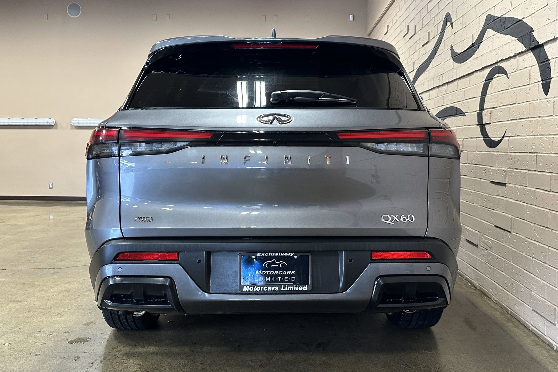 Used 2025 INFINITI QX60 Luxe AWD/4WD image 4