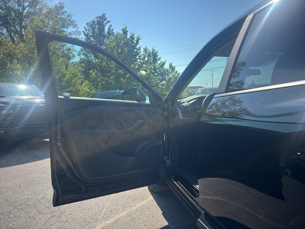 New 2026 Nissan Rogue S image 18